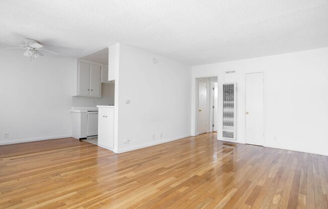 725 Hayworth Apartments