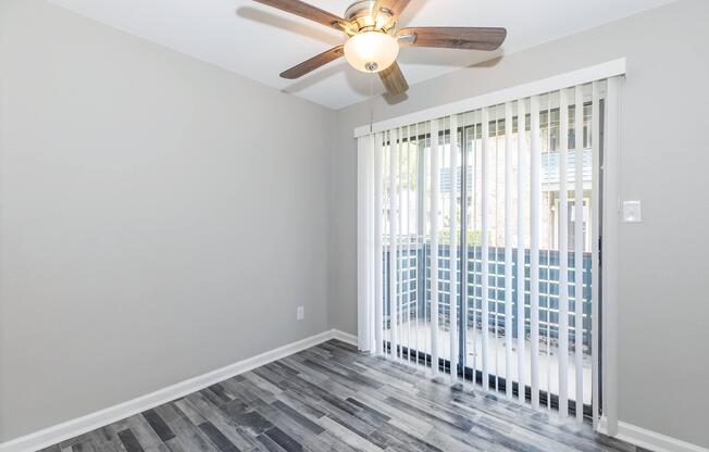 1 bed, 1 bath, 692 sqft, $1,375