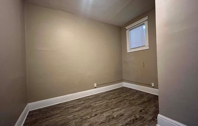 1 bed, 1 bath, 406 sqft, $930, Unit 2