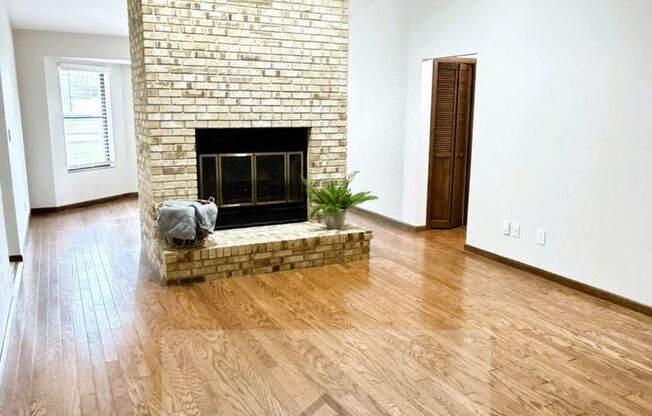 Charming 3BR Home in Country Oaks – Close to West Marion Hospital, Shopping, Dining & WEC
