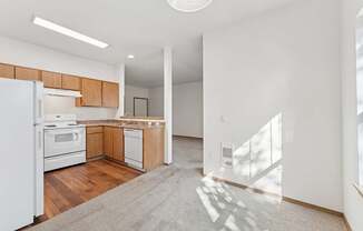 Reedville Commons Apartments in Aloha, Oregon Dining Room and Kitchen