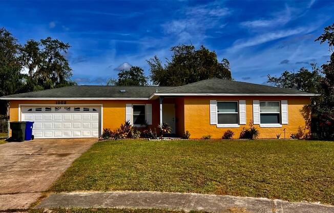 1002 SARAH LEE LN