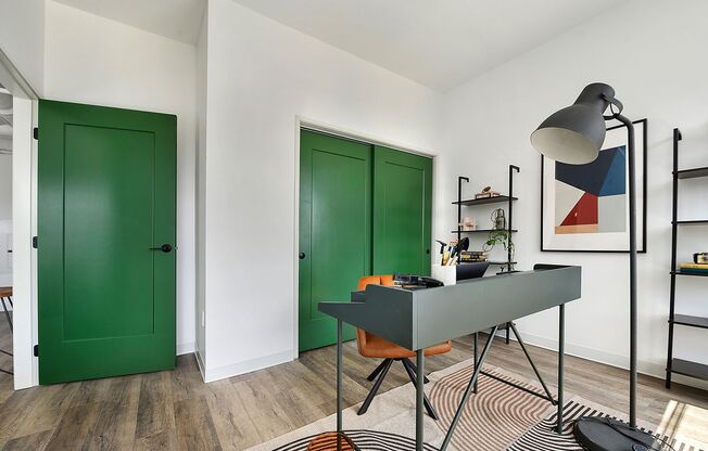 2 beds, 1 bath, 865 sqft, $2,350, Unit Unit 612