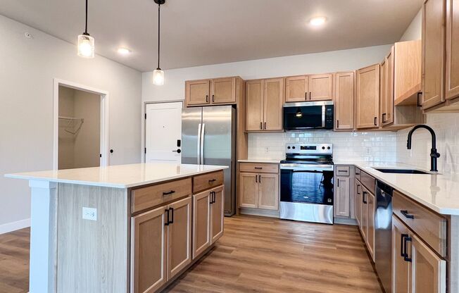 2 beds, 2 baths, 1,178 sqft, $2,200, Unit SC 1408-111