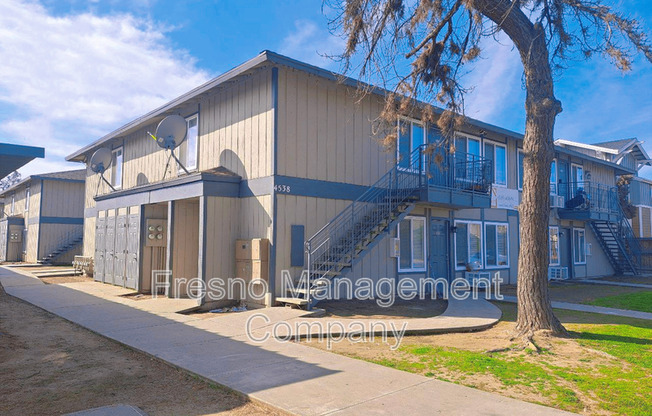 4538 E HAMILTON AVE