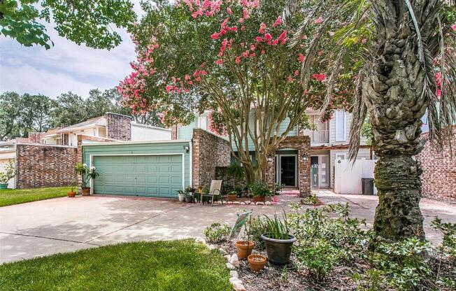 5 DORADO DR