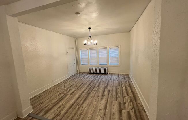 2 beds, 1 bath, 2 sqft, $1,550, Unit 1531 N Jackson St Lower