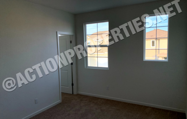 3 beds, 2 baths, $2,695