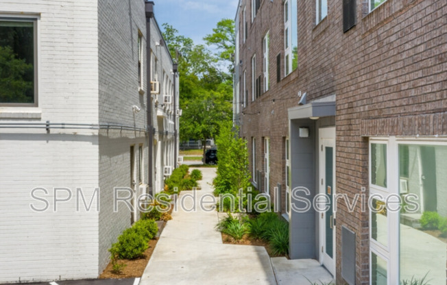 718 S 5 AVE