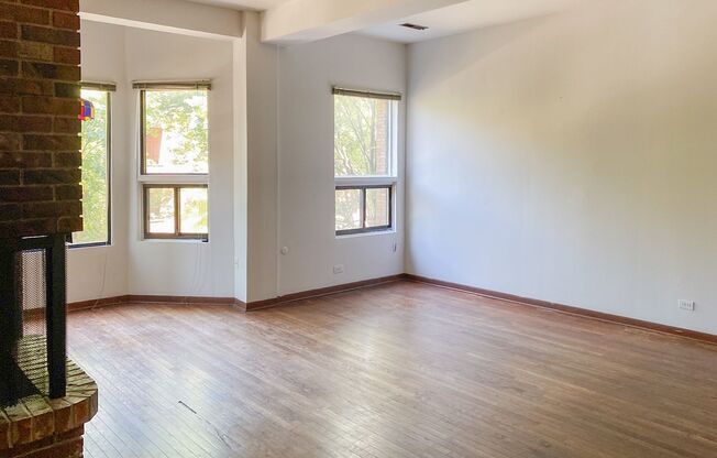 2 beds, 1 bath, 950 sqft, $3,500, Unit 875-C2
