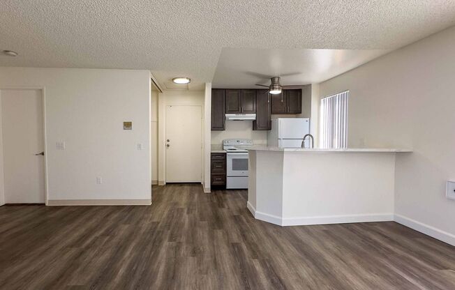 1 bed, 1 bath, 681 sqft, $1,799