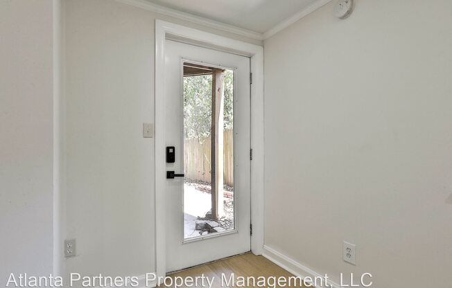 685 Argonne Ave. #14
