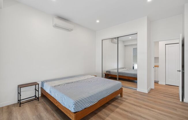 2 beds, 2 baths, $4,200, Unit # PENTHOUSE 8