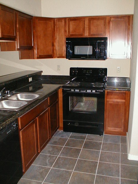 ***1st month's rent FREE** 2 bedroom 2 bath in the heart of the ASU Campus