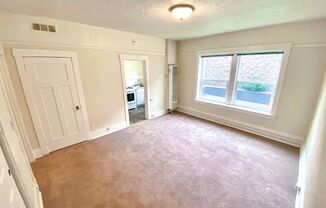 Studio, 1 bath, 490 sqft, $1,295, Unit 007
