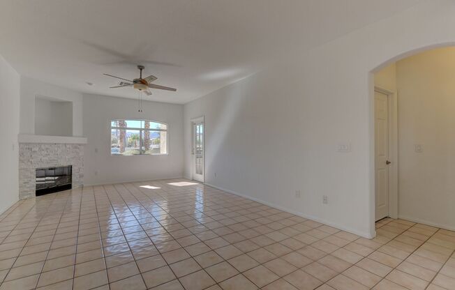 2 beds, 2 baths, $1,650