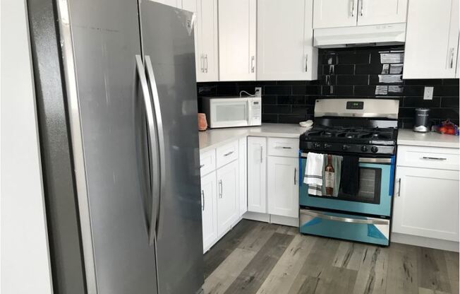 5 beds, 3 baths, 1,750 sqft, $3,650, Unit 61ST(222B)