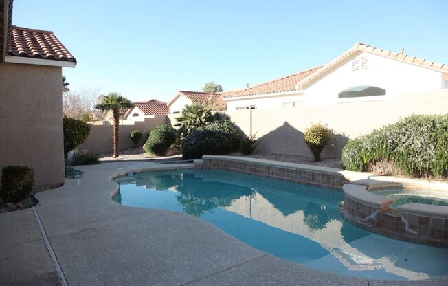 Beautiful 3 bedroom home with private pool