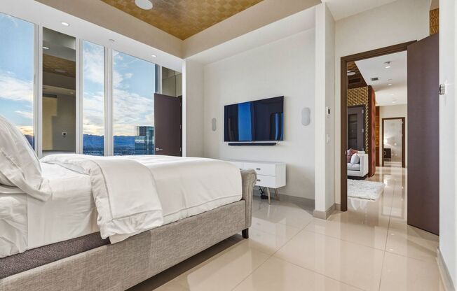 2 beds, 2.5 baths, $17,000