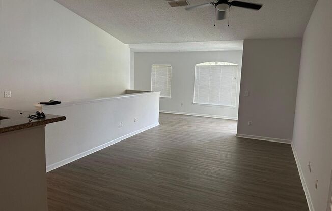 2 beds, 2 baths, $1,850, Unit #1204