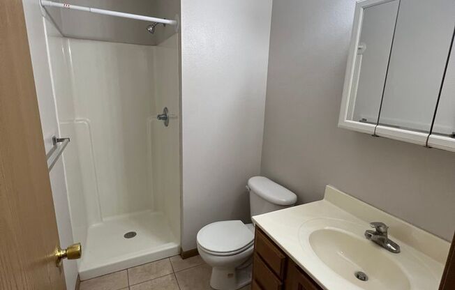 2 beds, 2 baths, $950