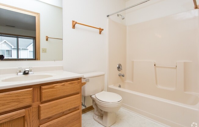 2 beds, 2 baths, 1,193 sqft, $1,499.99, Unit 703-F