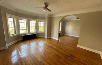 Spacious Apartment for Rent in Edgewater!