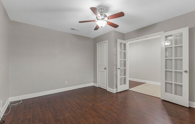 Beautiful 4 Bedroom 2.5 Bath Ready near Dallas Love Field!