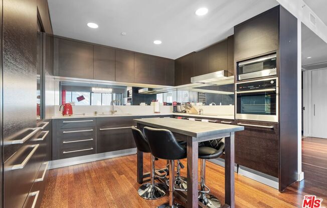 2 beds, 3 baths, 1,830 sqft, $6,500, Unit 12B