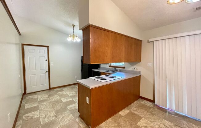 3 beds, 2 baths, $1,500