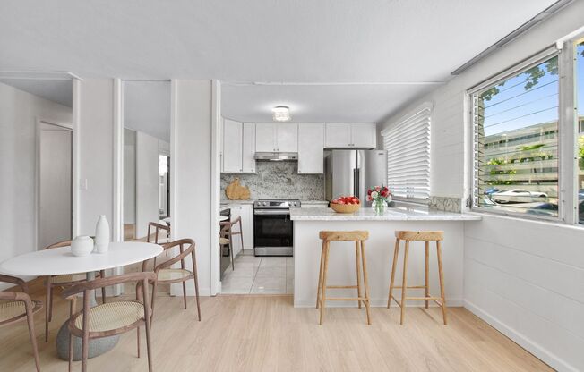Recently Renovated 2 Bedroom Unit at Pualei Circle