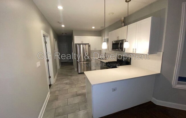 3739 W SHAKESPEARE AVE