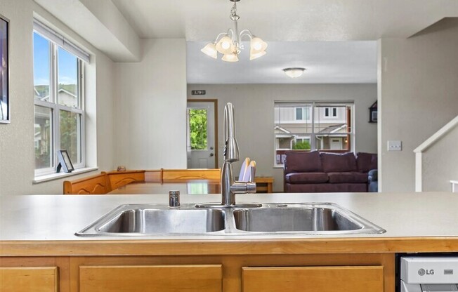 4938 ALT POTTER PARK LOOP