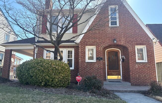 Well-Maintained 3-bedroom, 2.5-Bath Home, Sunroom, Hot Tub, Yard, Garage, Koi Pond on the Avenues