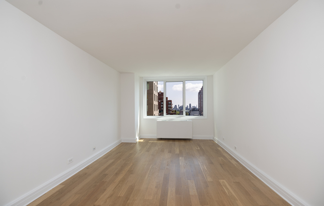 1 bed, 1 bath, $5,995, Unit 17B