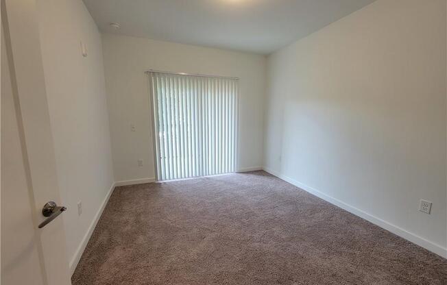 1 bed, 675 sqft, $1,400