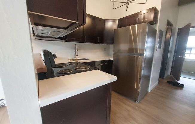 1BR Apartment with Large Patio and Rare Off-Street Parking Near Green Lake & Fremont