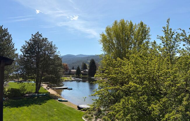 Woodlake Village Apts