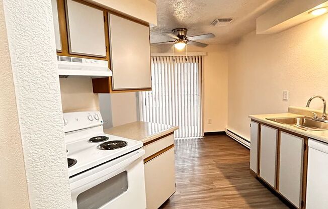 1 bed, 1 bath, 660 sqft, $1,250, Unit W - 043