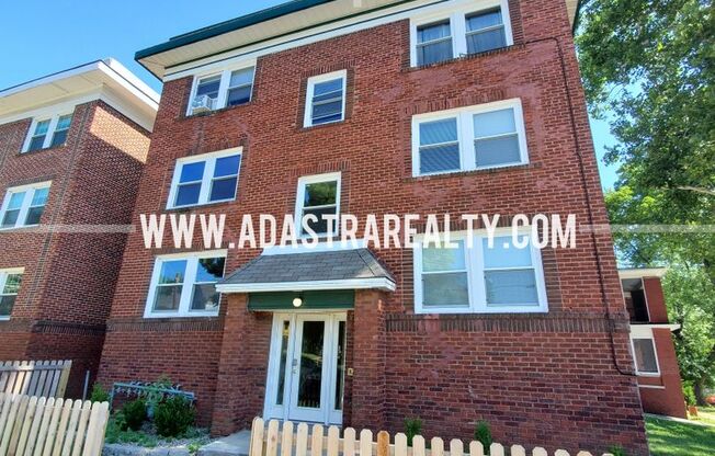 1 bed, 1 bath, 750 sqft, $795, Unit 2E