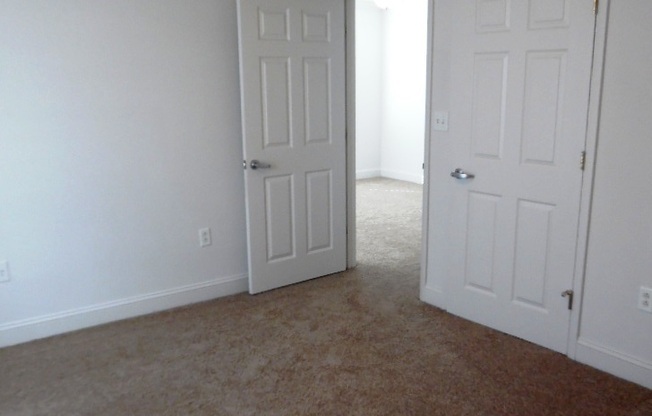 2 beds, 2 baths, 840 sqft, $2,331, Unit 4-0608