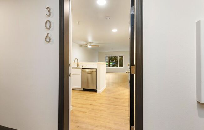 1 bed, 1 bath, 593 sqft, $1,895, Unit 306