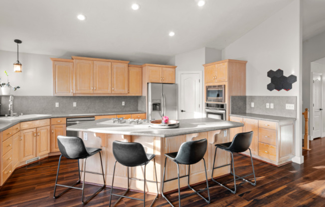 2154 E WASATCH BLVD