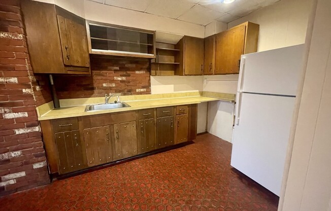 2 beds, 1 bath, 1,200 sqft, $2,500, Unit 2