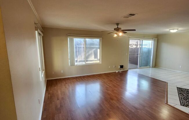 3 beds, 2.5 baths, $3,000, Unit UNIT A