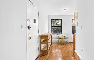 10 FT GREENE PL