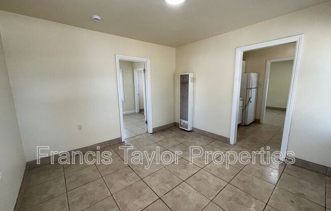 741 S ESCONDIDO BLVD