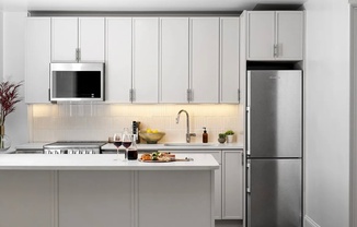 1 bed, 1 bath, $4,500, Unit 17-C1