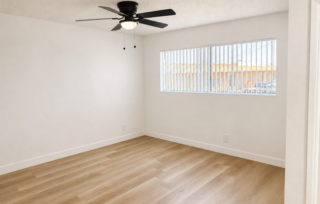 1 bed, 1 bath, 730 sqft, $1,565, Unit 14030 124