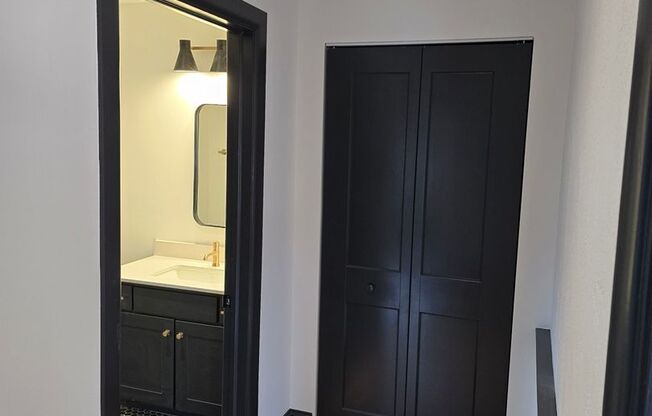 1 bed, 1 bath, 525 sqft, $1,795, Unit 704